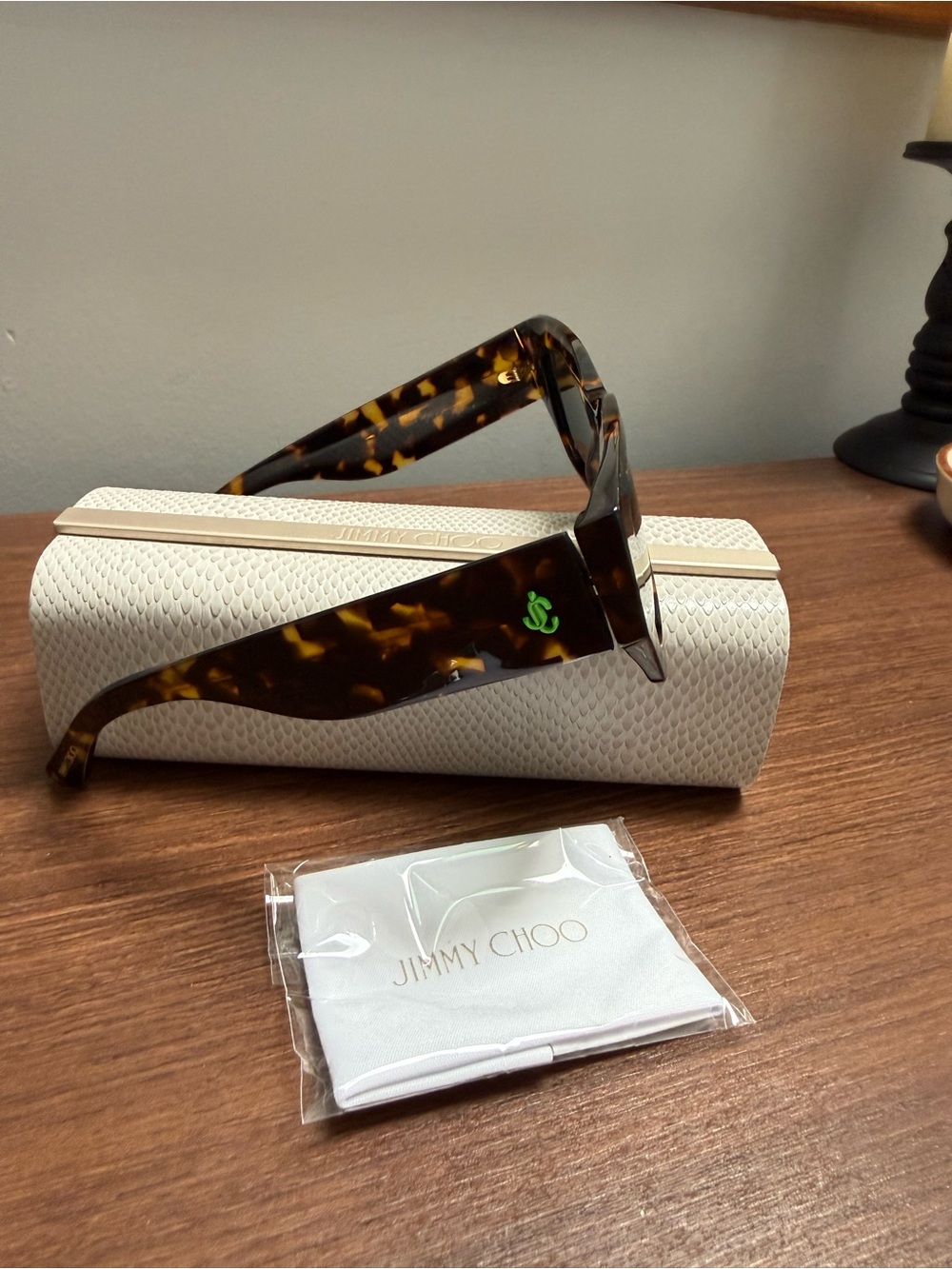 New. Jimmy Choo - Cami - Dark Havana
Sunglasses with Green JC Emblem - Picture 7 of 12